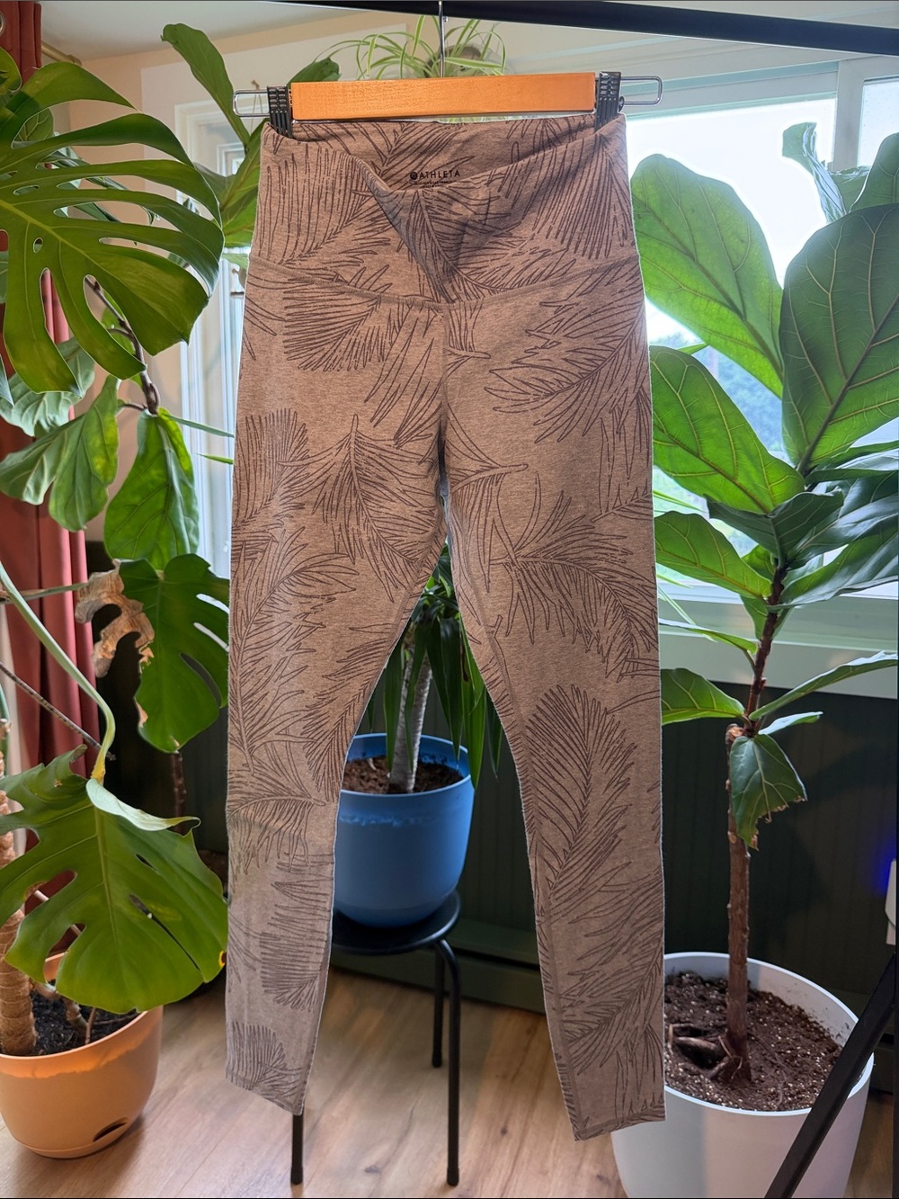 Athleta Heather Gray Palm-Print Tee